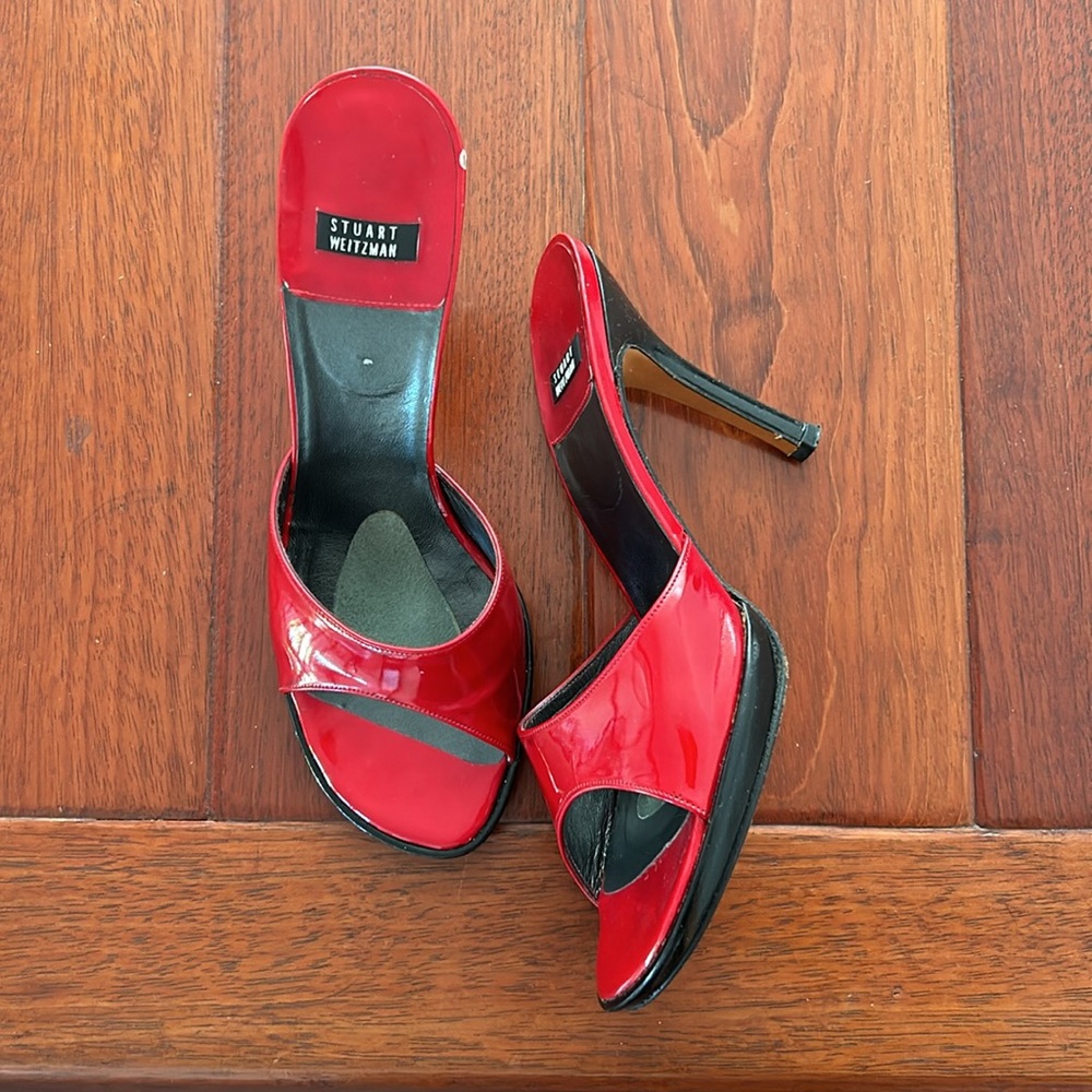 Stuart Weitzman Mule Open Toe Stiletto Heels Sandals Womens 7.5 B Red Patent - Picture 2 of 2